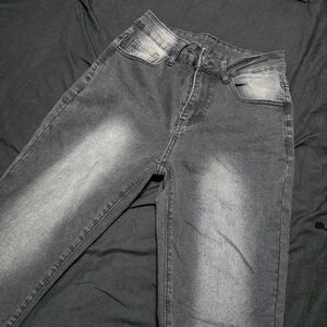 Retro Washed Grey Mid-Rise Jeans, Small
